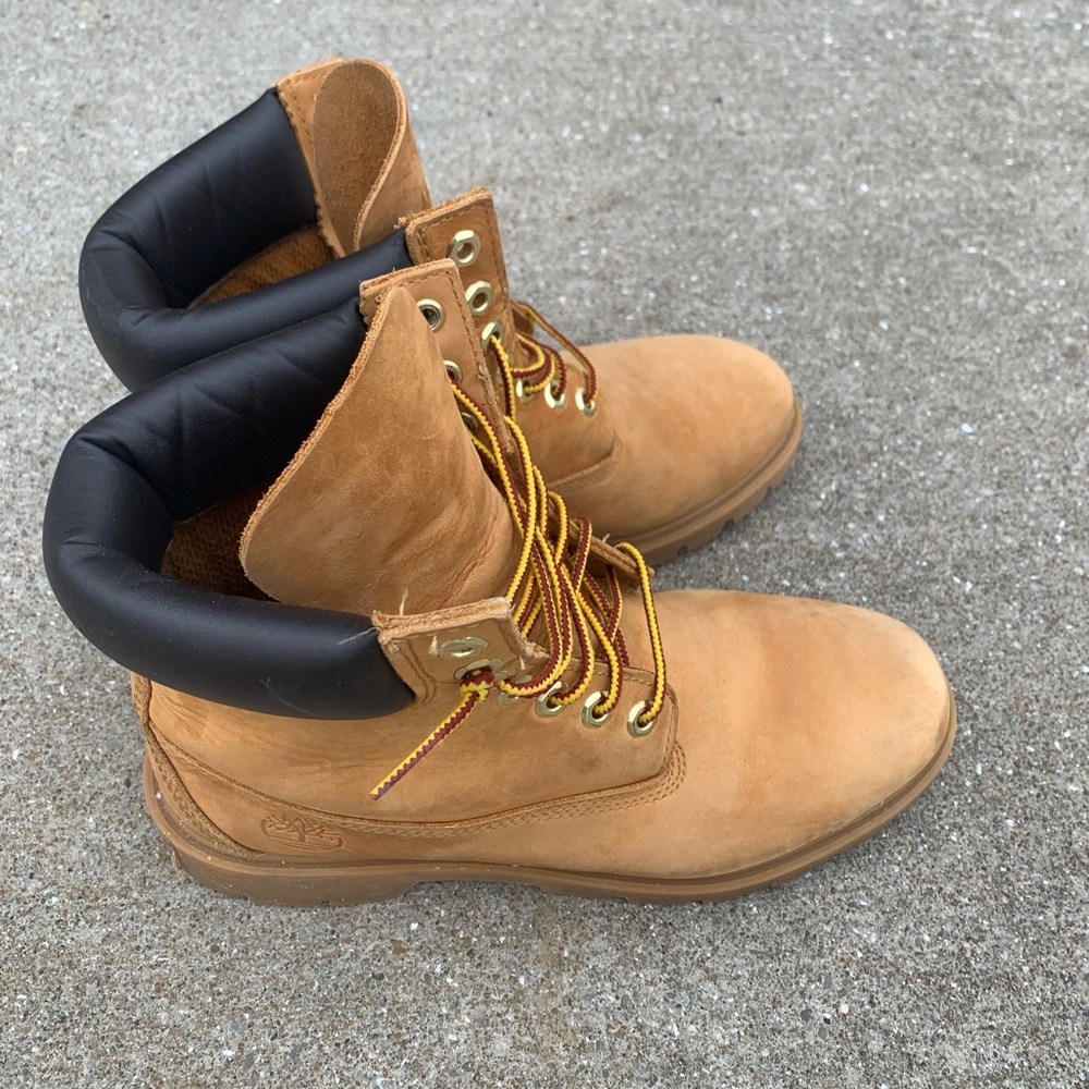 Timberland Tan and Black Boots with Nubuck Leather and Rubber Sole